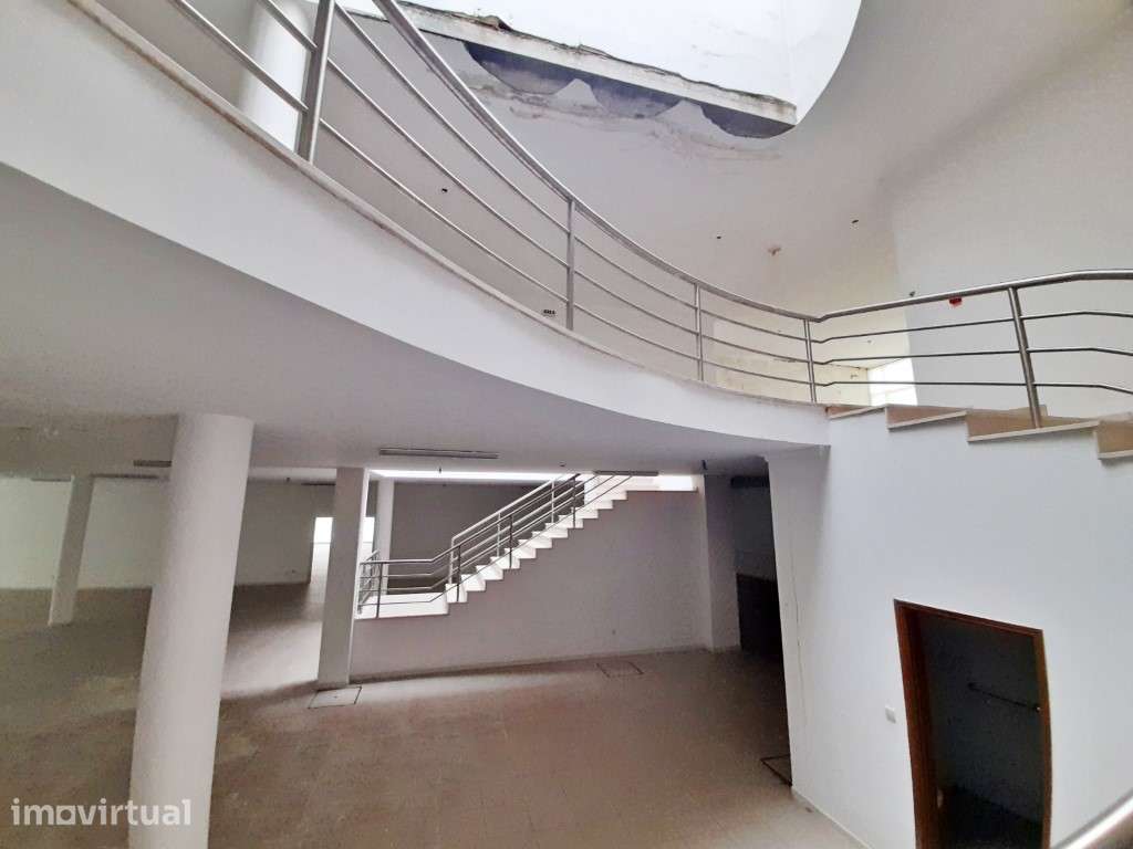 Loja 866 m2 Agrela, Santo Tirso - Grande imagem: 5/13