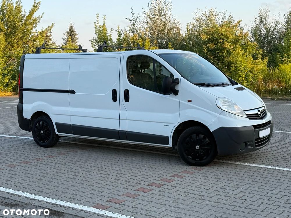 Opel VIVARO - 8