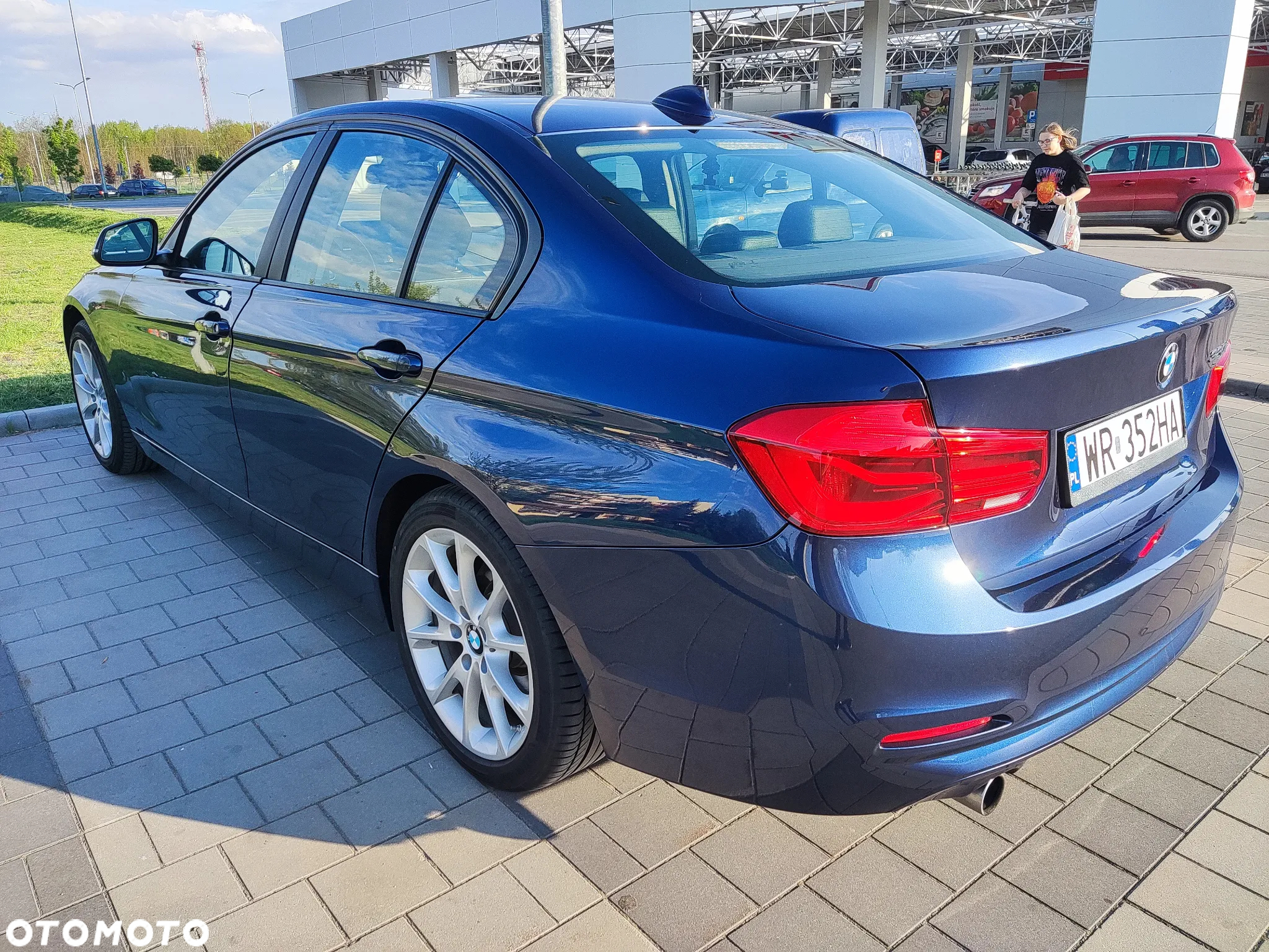 BMW Seria 3 320i - 8