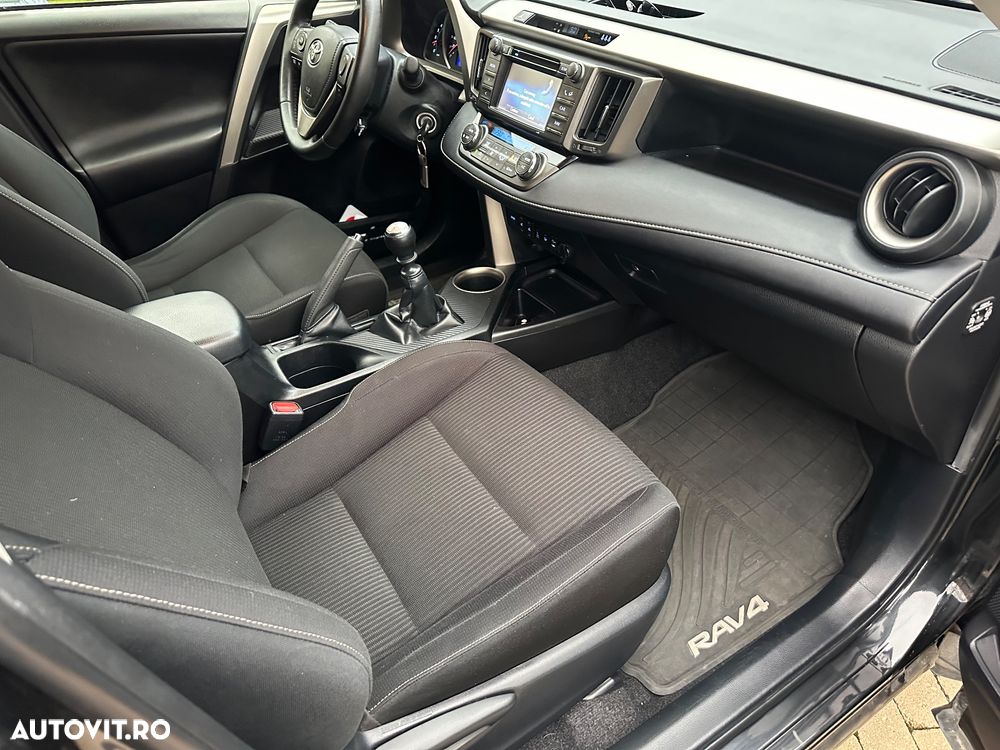Toyota RAV4 2.0 D-4D 4WD Comfort - 9