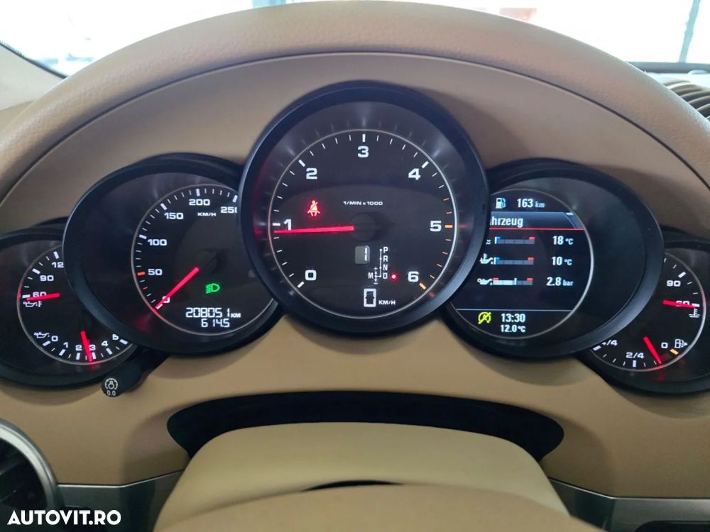 Porsche Cayenne 3.0TD TipTronic - 9