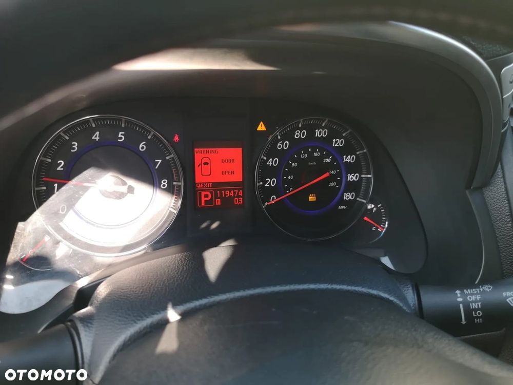 Infiniti FX - 30