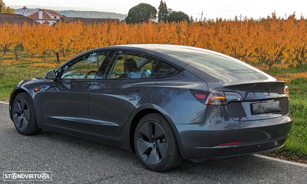 Tesla Model 3 RWD - 2