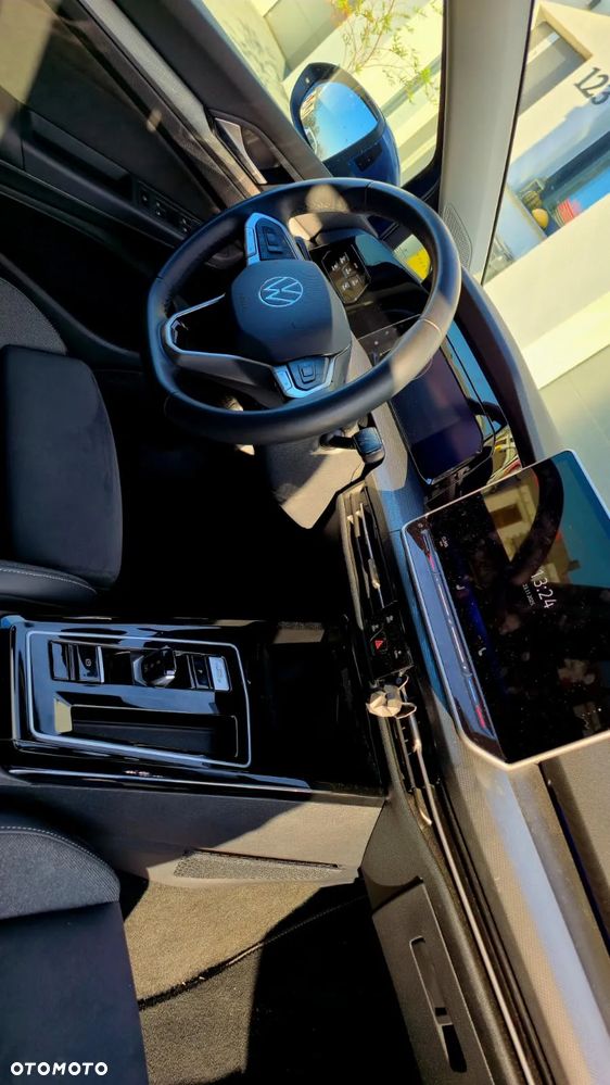 Volkswagen Golf - 16