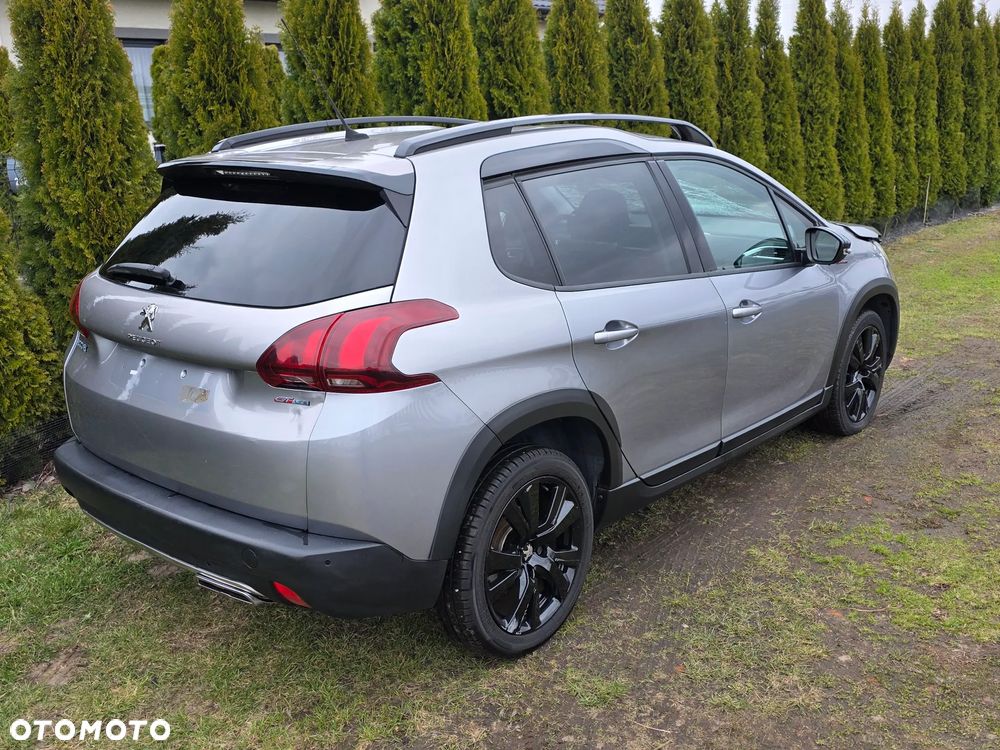 Peugeot 2008 PureTech 110 Stop&Start EAT6 GT-Line Edition - 4