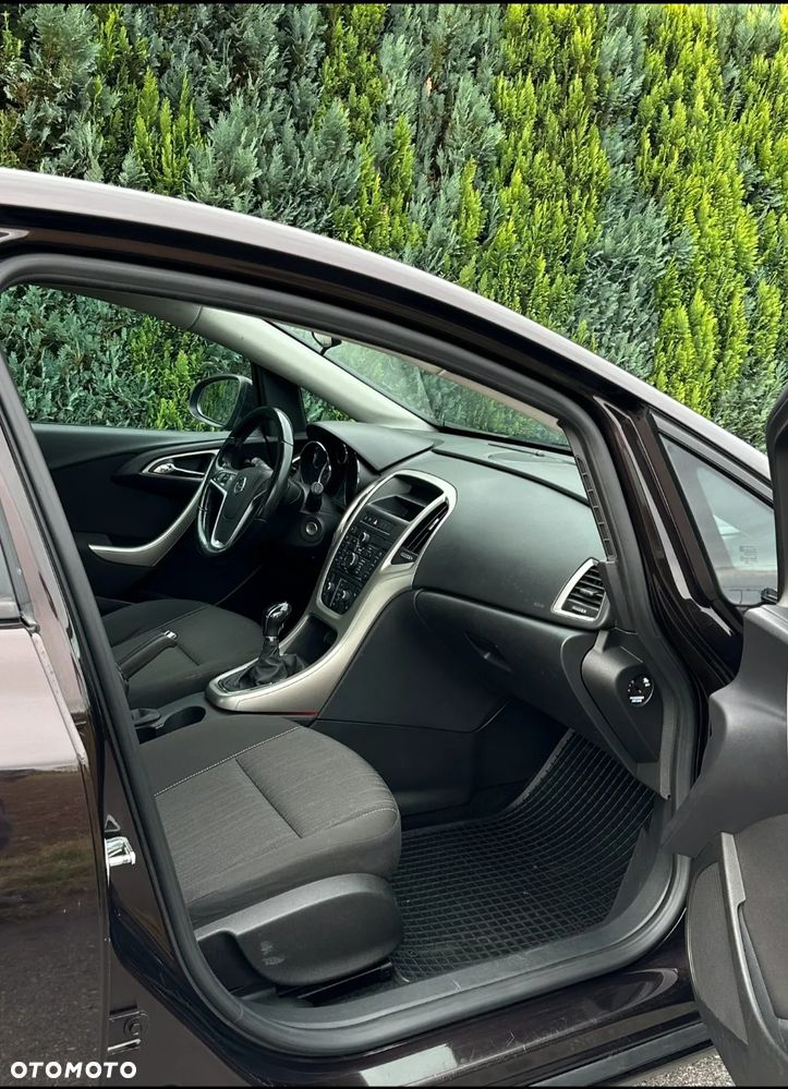 Opel Astra 1.6 Enjoy - 9