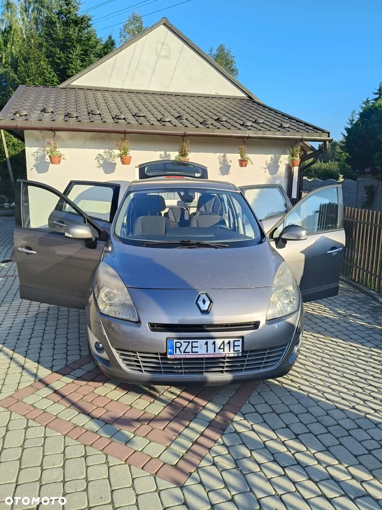 Renault Scenic 1.6 16V Confort Expression - 1