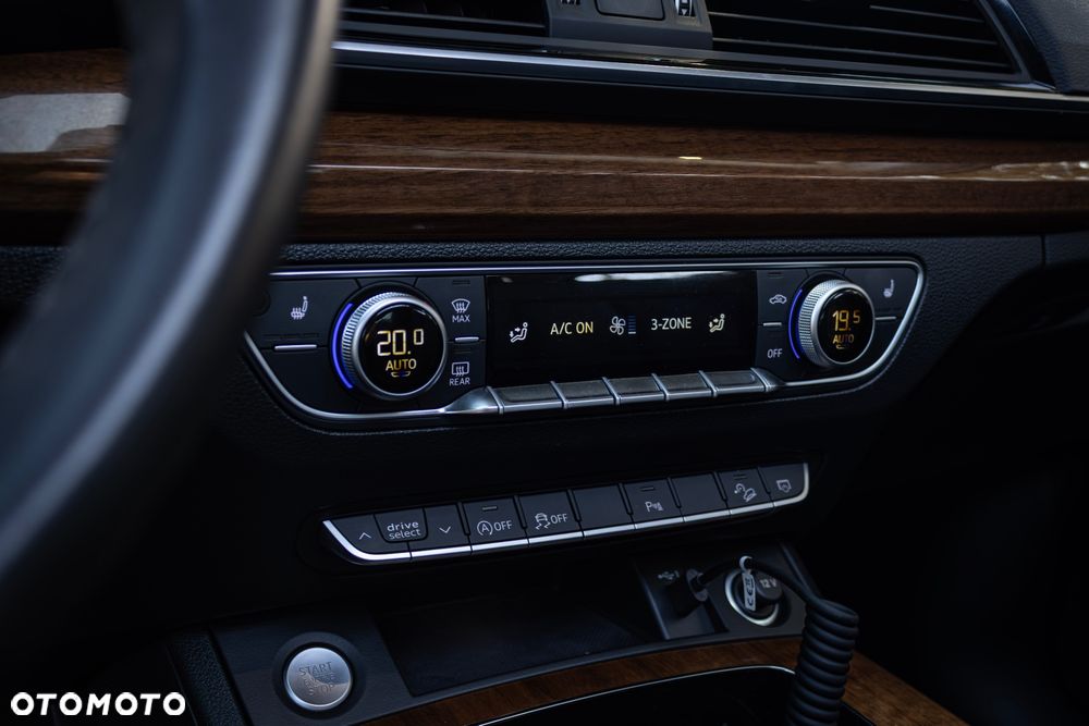 Audi Q5 TFSI 150 kW S tronic edition one mythosschwarz - 38