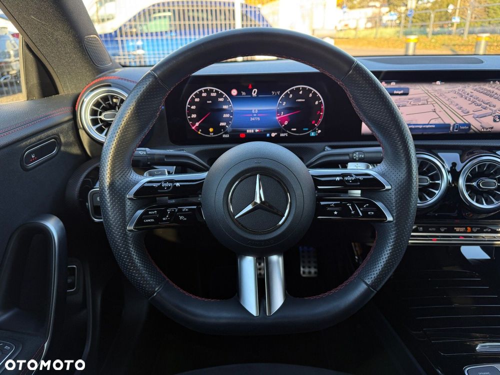 Mercedes-Benz CLA 220 mHEV 4-Matic AMG Line 8G-DCT - 17