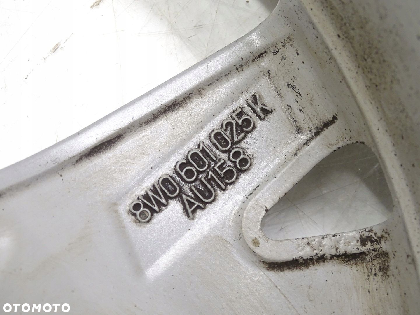 FELGA KOŁO ALUFELGA R17 AUDI A4 B9 A5 F5 8W 5X112 7.5J ET38 8W0601025K - 11