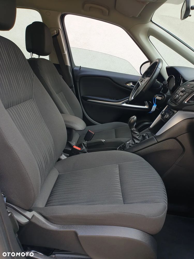Opel Zafira Tourer 1.4 Turbo Edition - 32