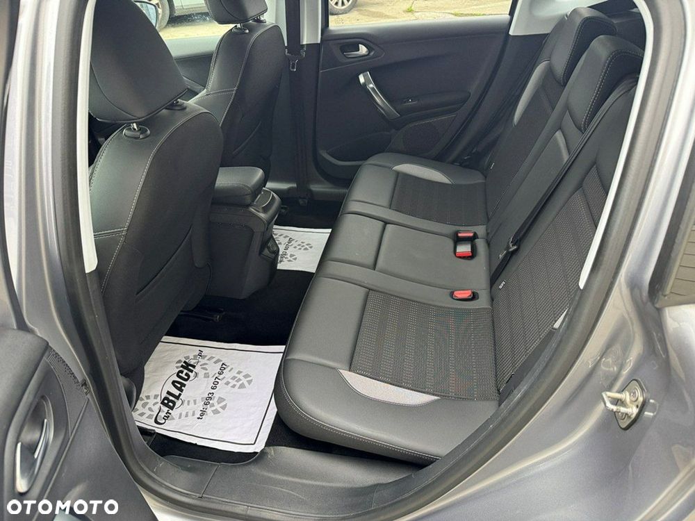 Peugeot 2008 PureTech 110 Stop&Start Allure - 16
