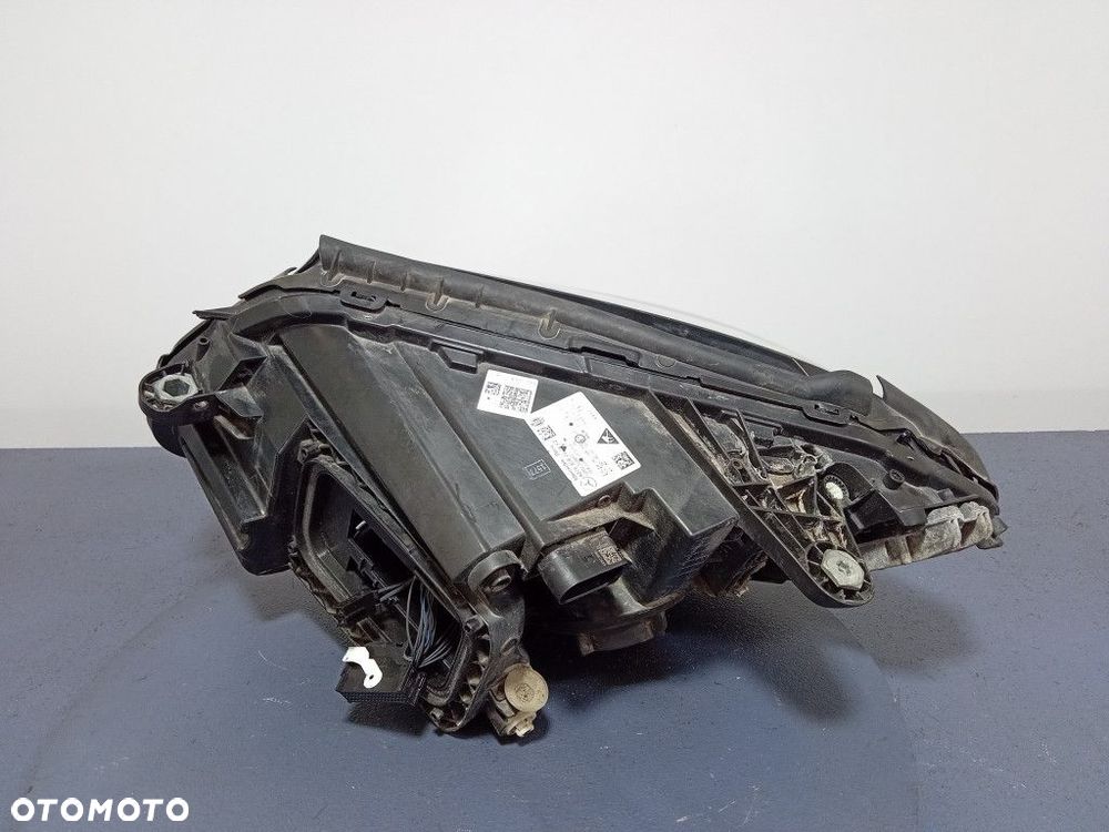 C KLASA W205 LIFT REFLEKTOR PRAWY LED PERFORMANCE - 2