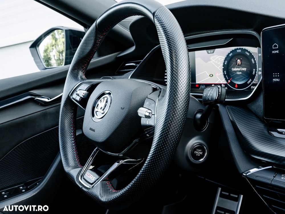 Skoda Octavia 2.0 TDI DSG RS Plus - 27