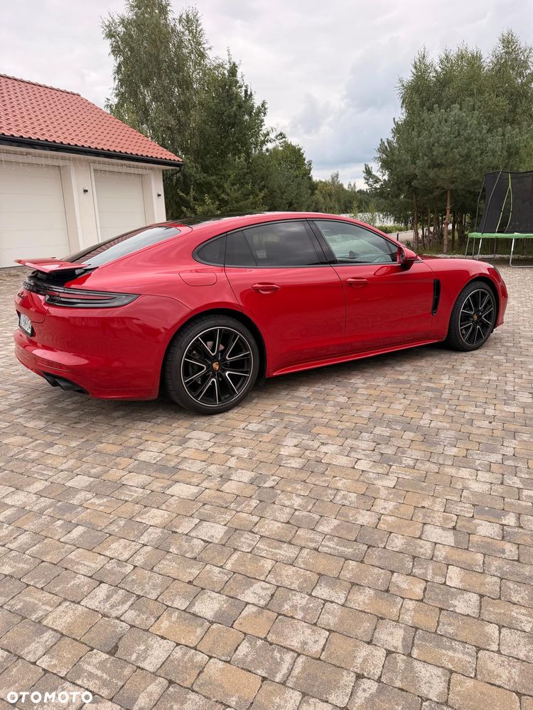 Porsche Panamera 4S - 8