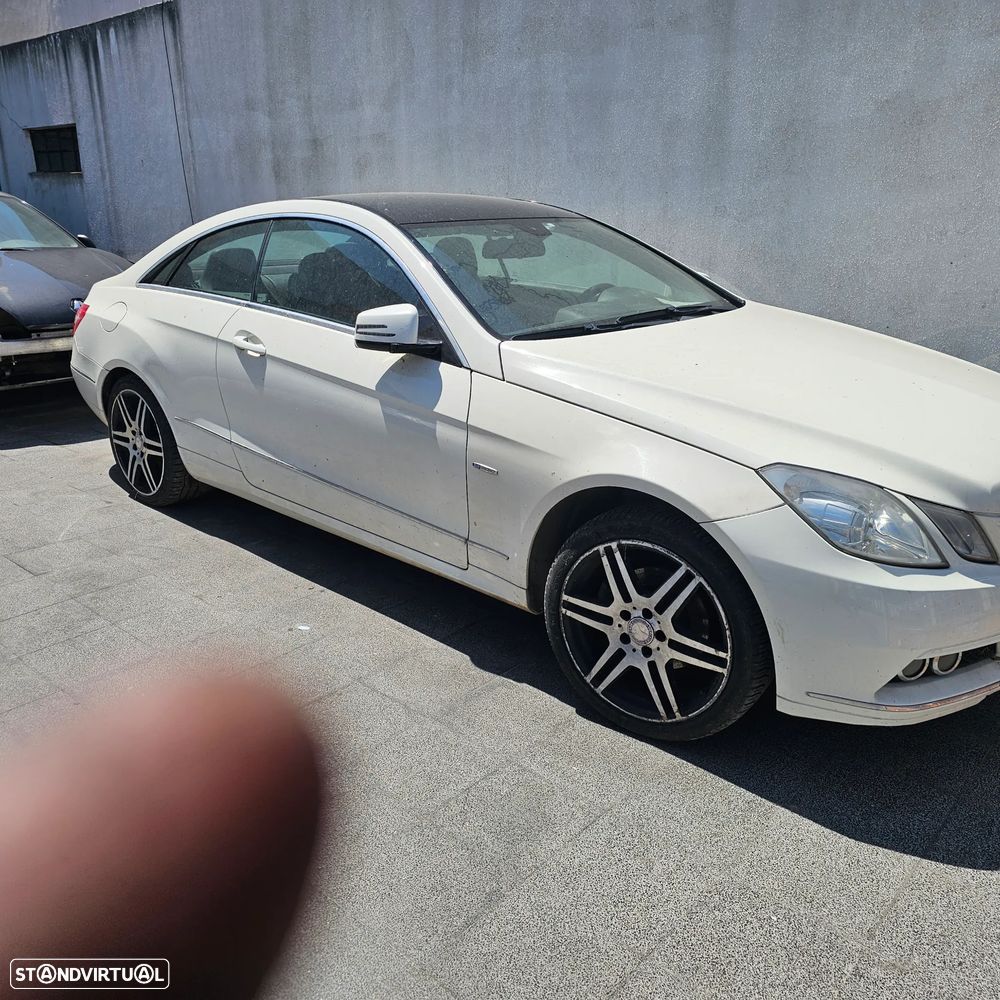 Mercedes-Benz E 220 CDI Avantgarde - 19
