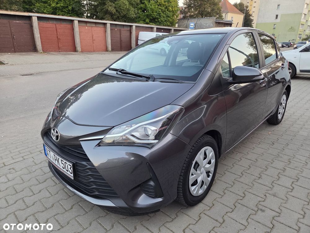 Toyota Yaris 1.0 Premium - 1