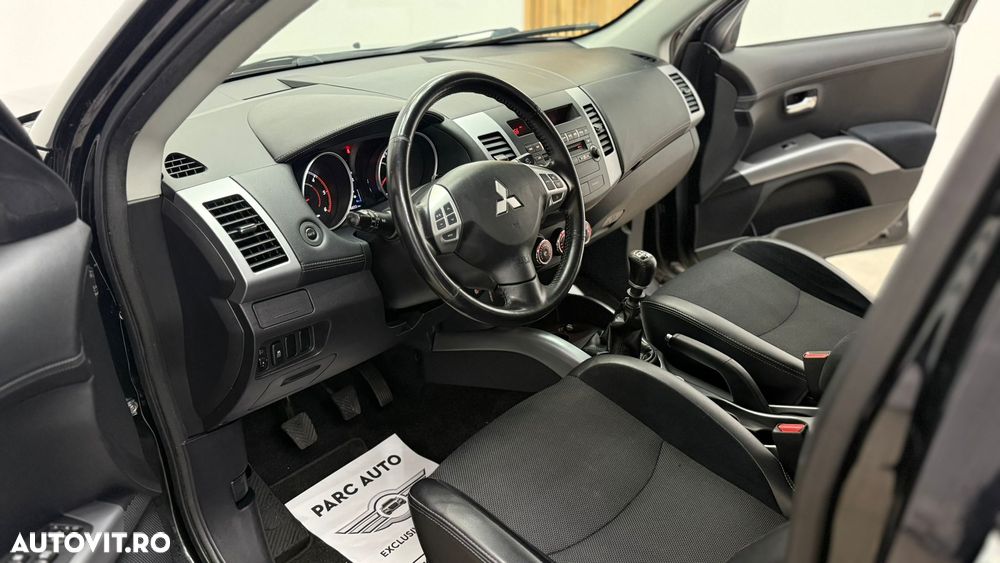 Mitsubishi Outlander 2.2 DI-D 4WD Instyle - 6