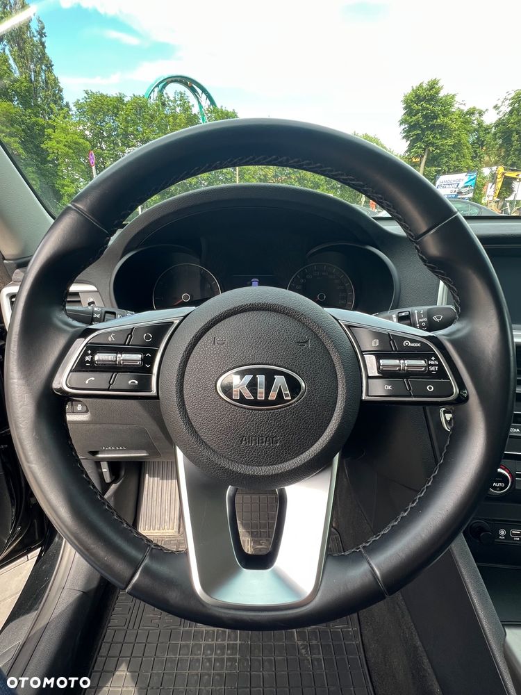 Kia Optima - 11