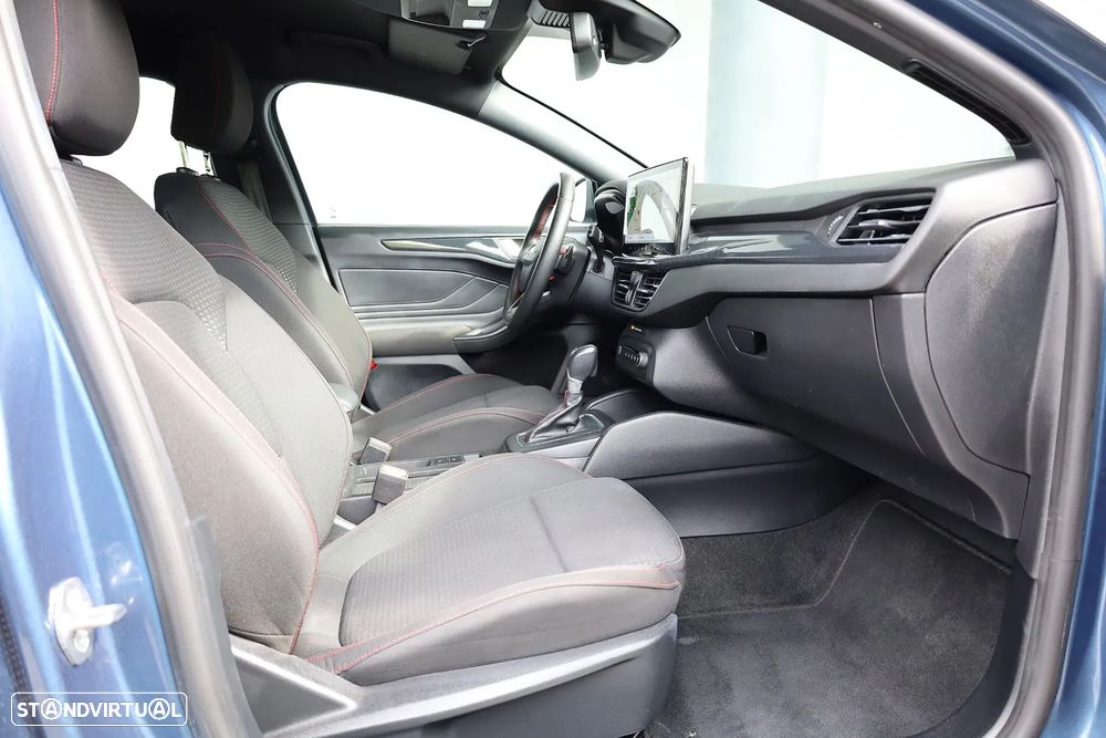 Ford Focus SW 1.0 EcoBoost MHEV ST-Line Aut. - 38