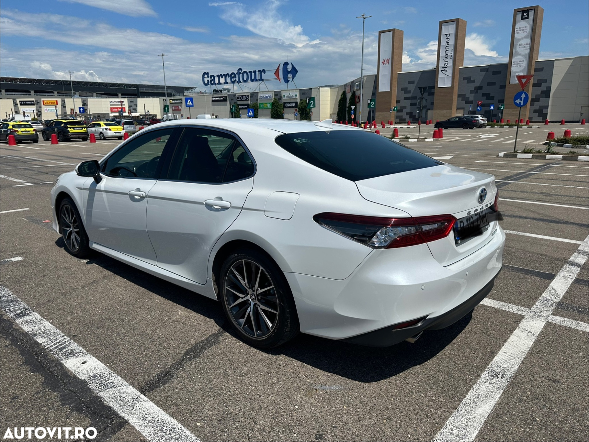 Toyota Camry 2.5 Hybrid Exclusive - 3