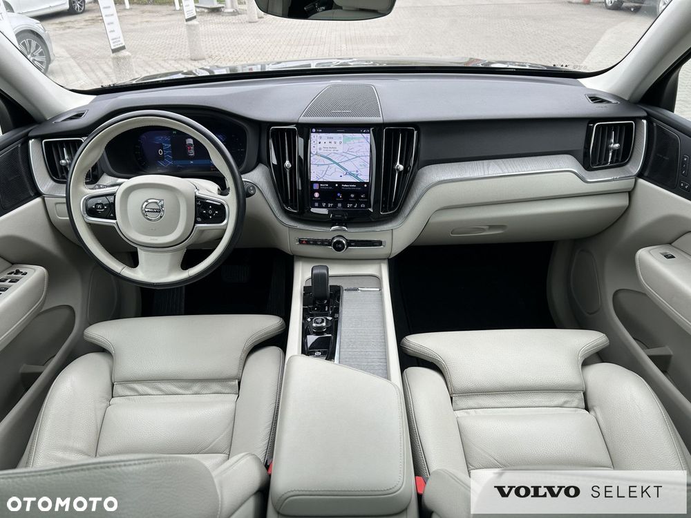 Volvo XC 60 - 32