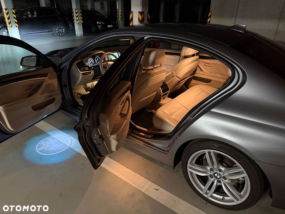 BMW Seria 5 535i xDrive - 8