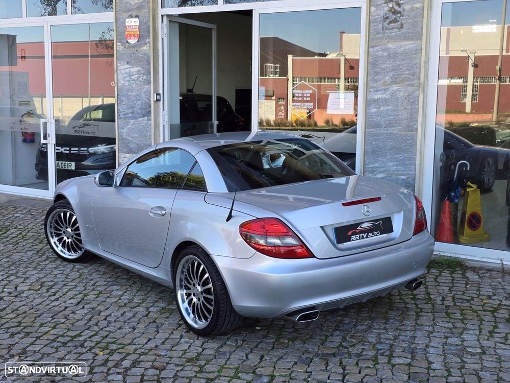 Mercedes-Benz SLK 200 (BlueEFFICIENCY) - 4