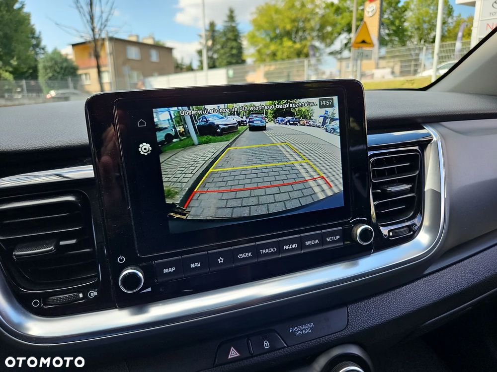 Kia Stonic 1.0 T-GDI L - 23