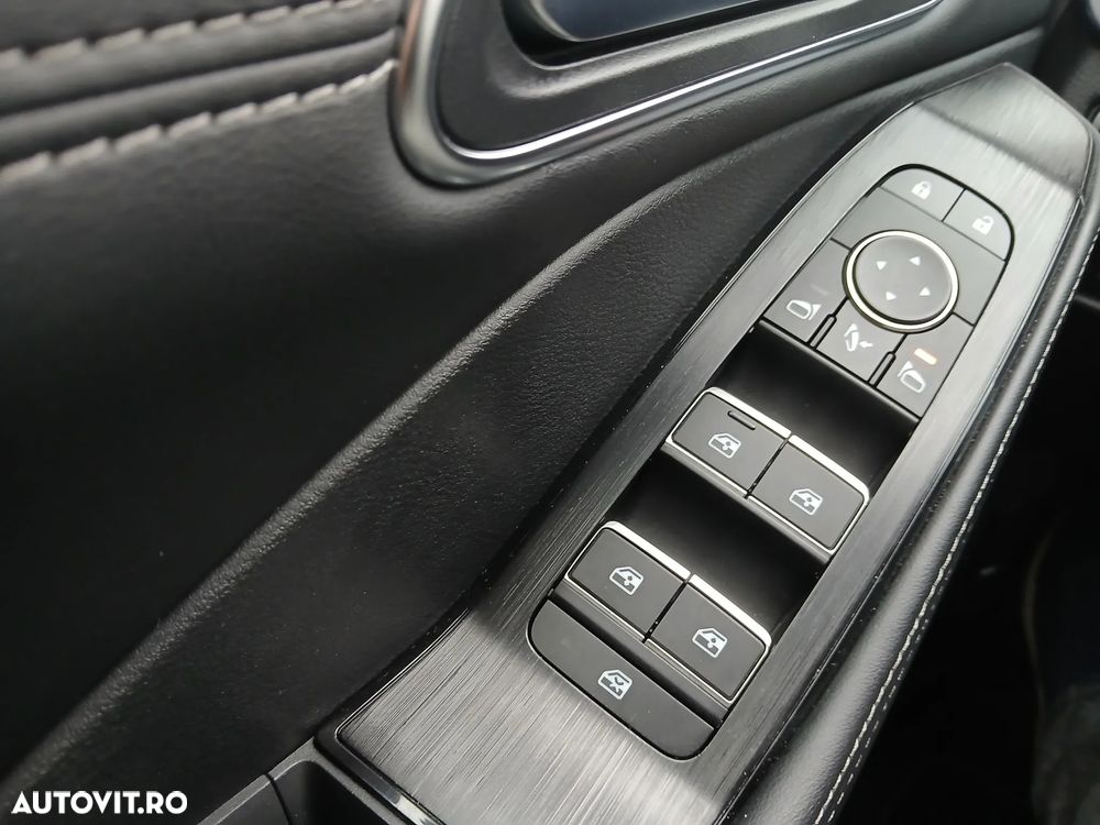 Nissan X-Trail e4ORCE 5 locuri Tekna - 11