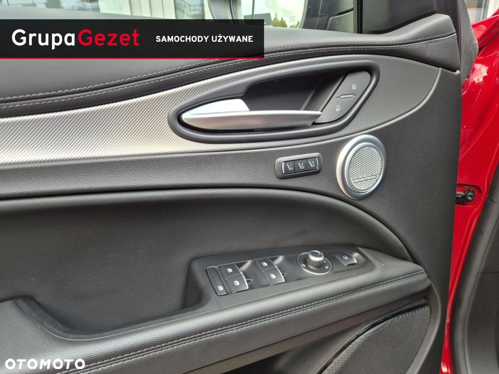 Alfa Romeo Stelvio - 19