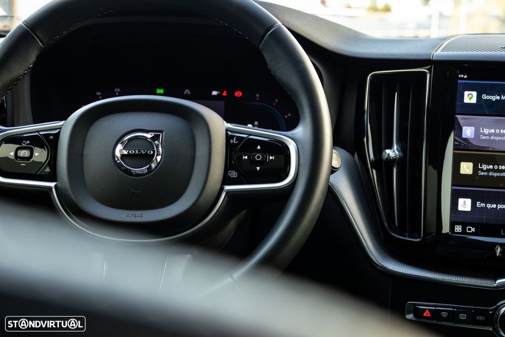 Volvo XC 60 2.0 B4 R-Design Geartronic - 16