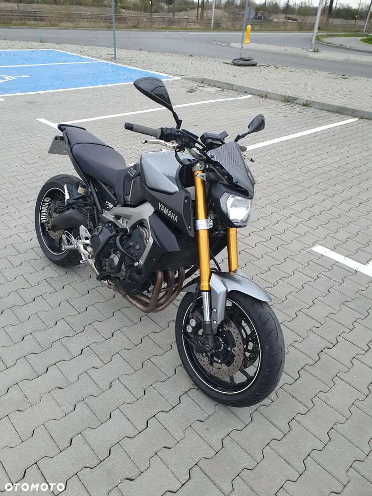 Yamaha MT - 17