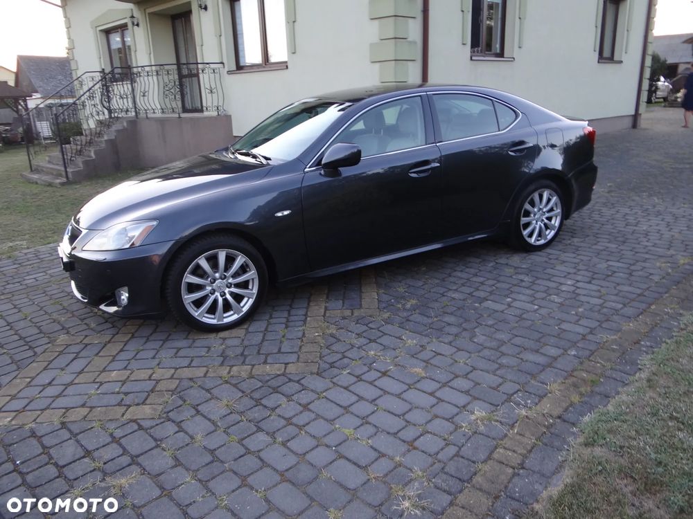 Lexus IS 250 Prestige - 9