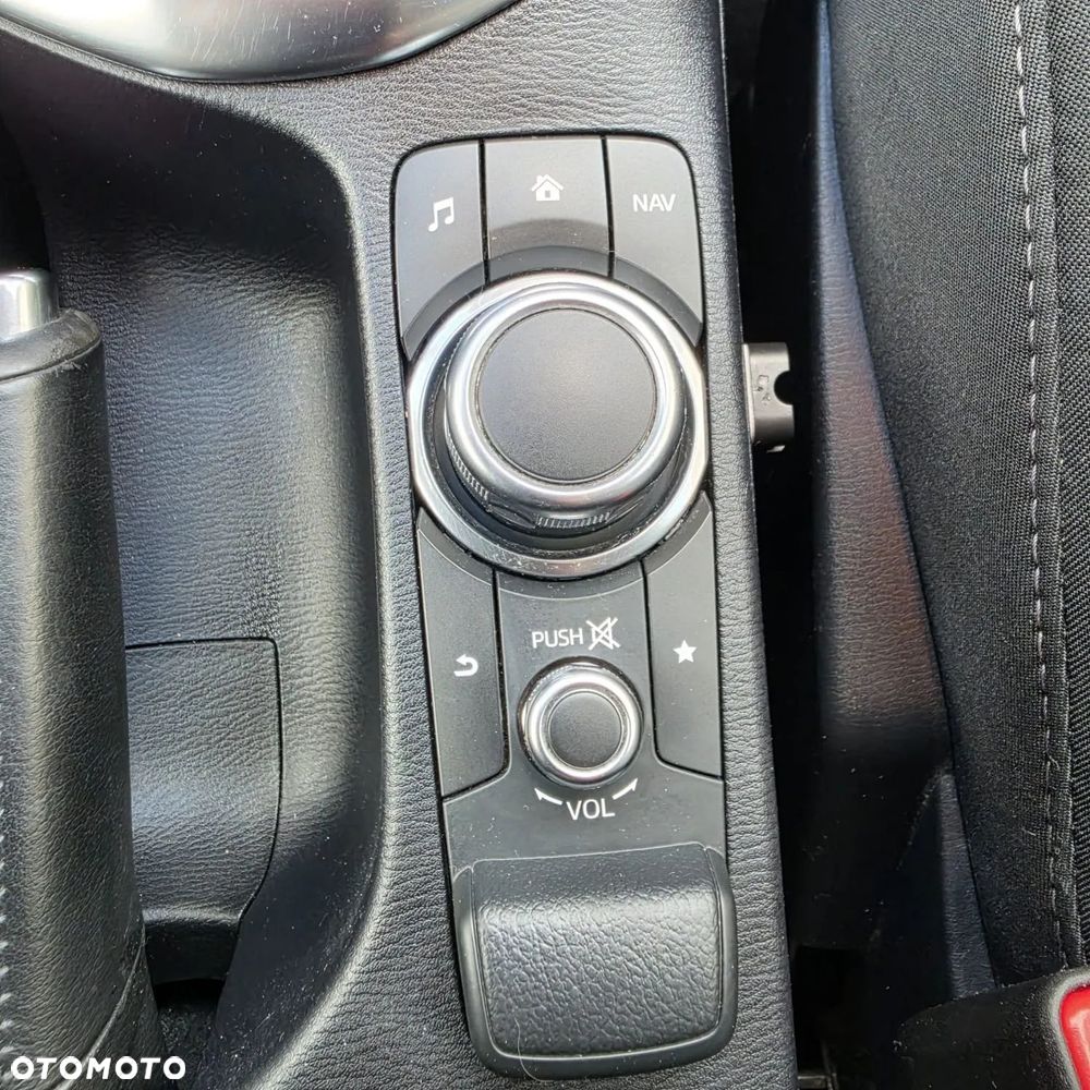 Mazda 2 - 23