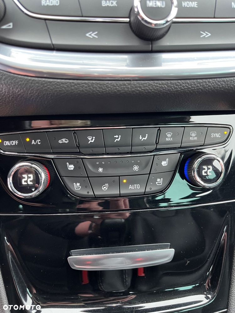 Opel Astra 1.6 BiTrb D (CDTI) Start/Stop Business - 20