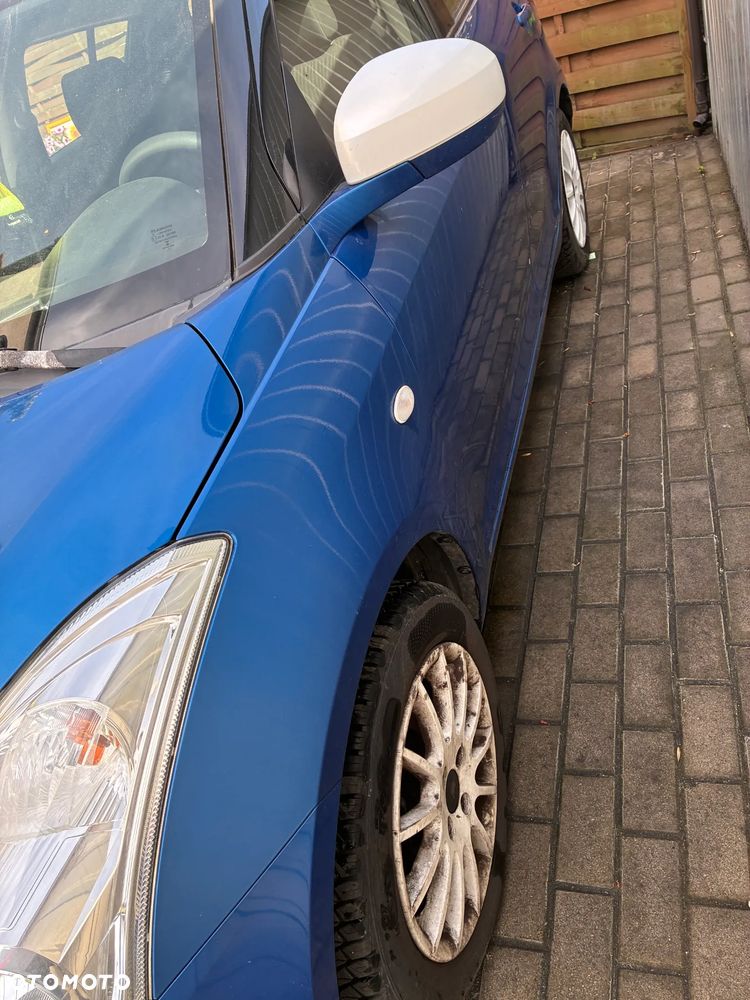 Suzuki Swift 1.2 Premium - 4