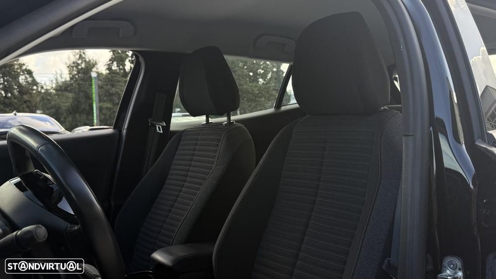 Peugeot e-2008 50 kWh Active Pack - 19