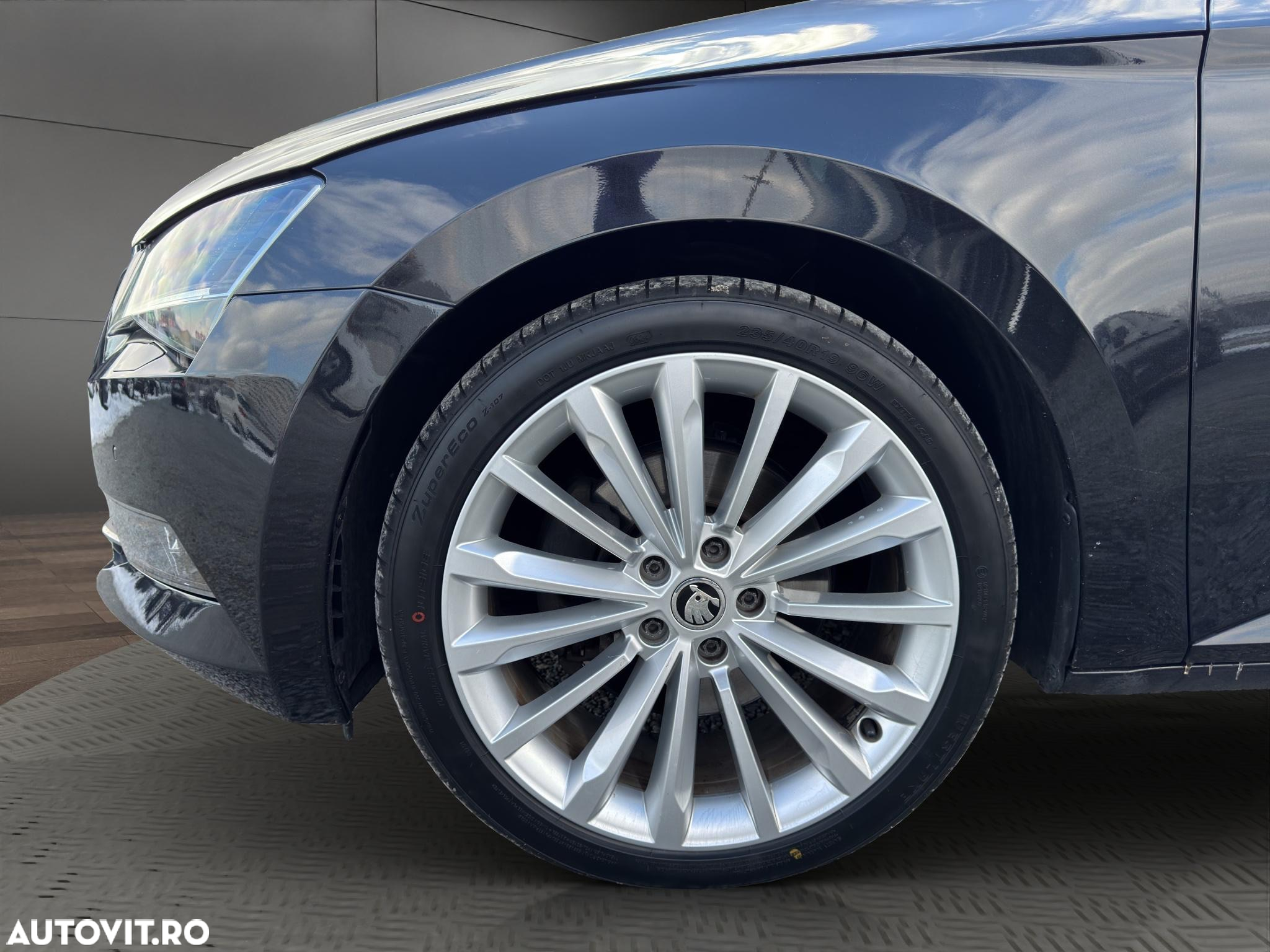 Skoda Superb 2.0 TDI DSG Style - 22
