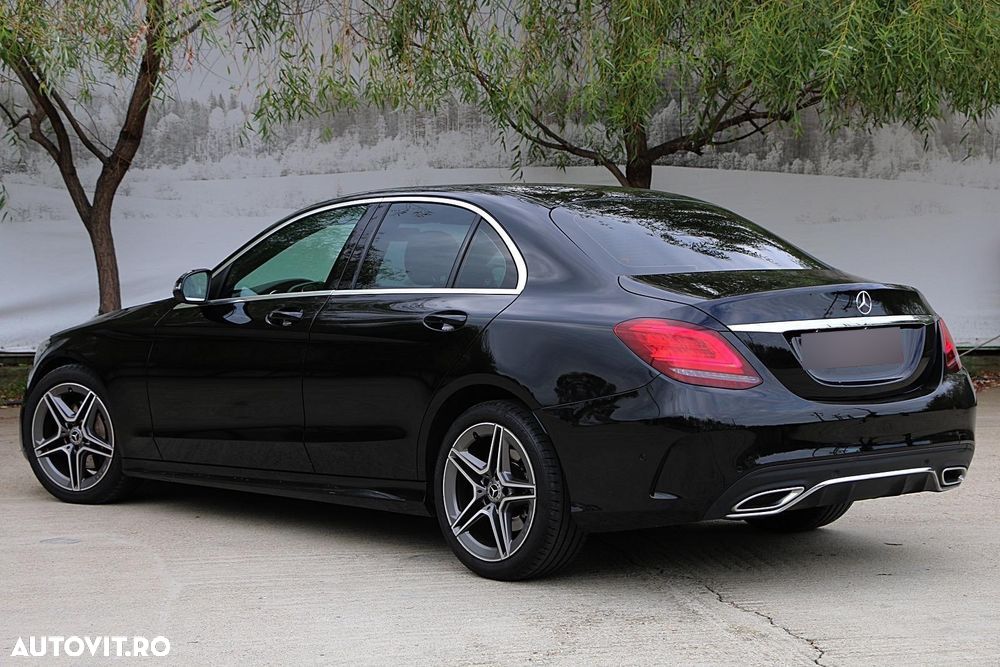 Mercedes-Benz C 220 d T 9G-TRONIC AMG Line - 3