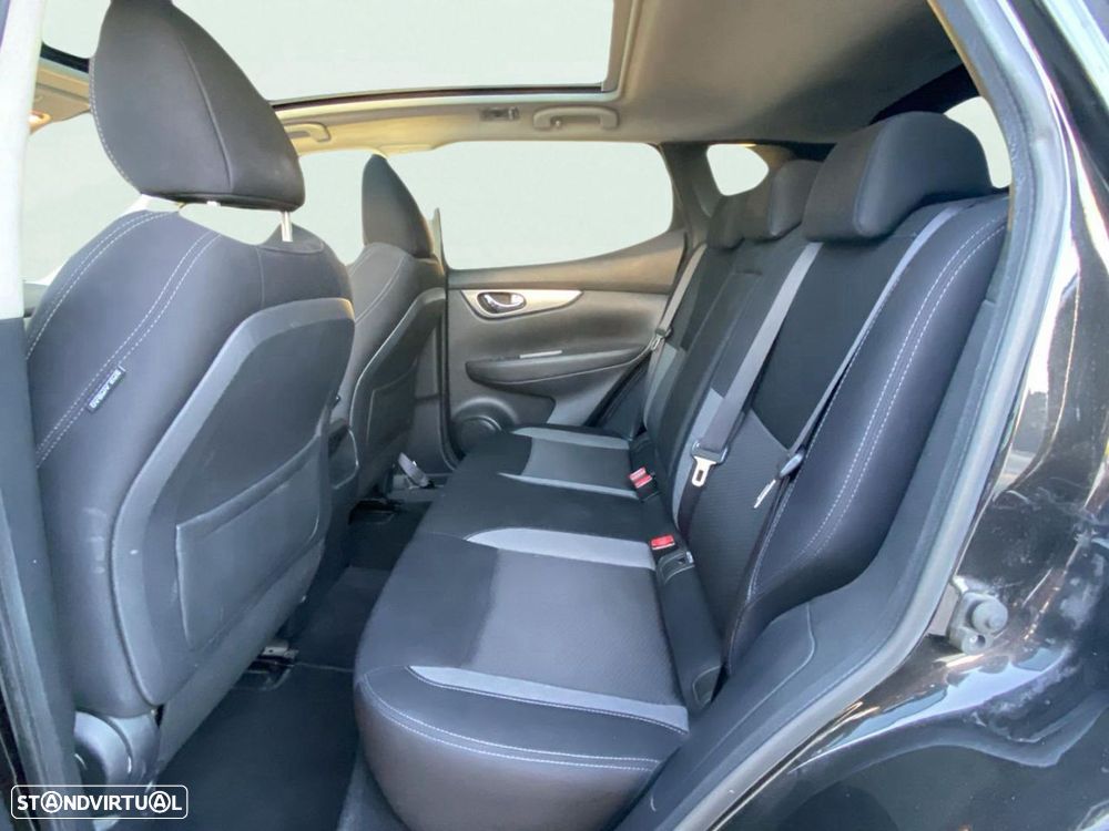 Nissan Qashqai 1.3 DIG-T N-Connecta - 17