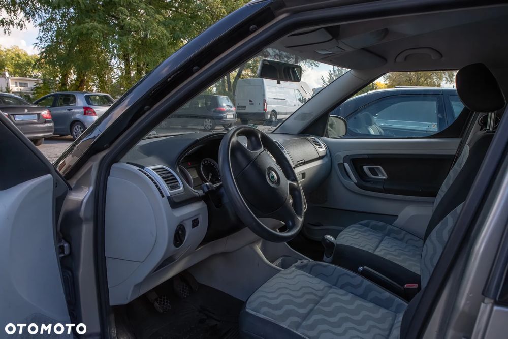 Skoda Roomster 1.4 16V Comfort - 31