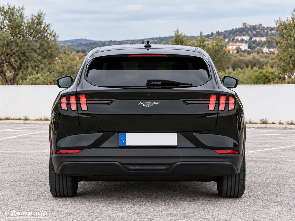 Ford Mustang Mach-E - 2