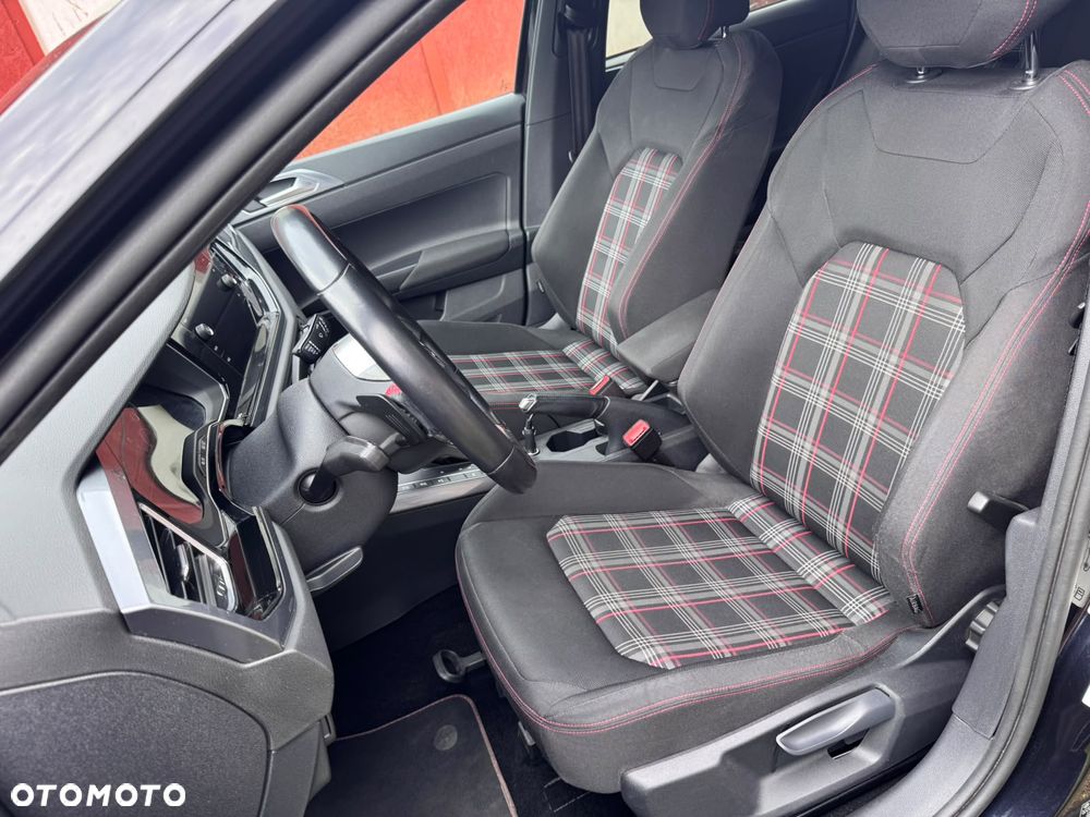 Volkswagen Polo 2.0 TSI DSG GTI - 15