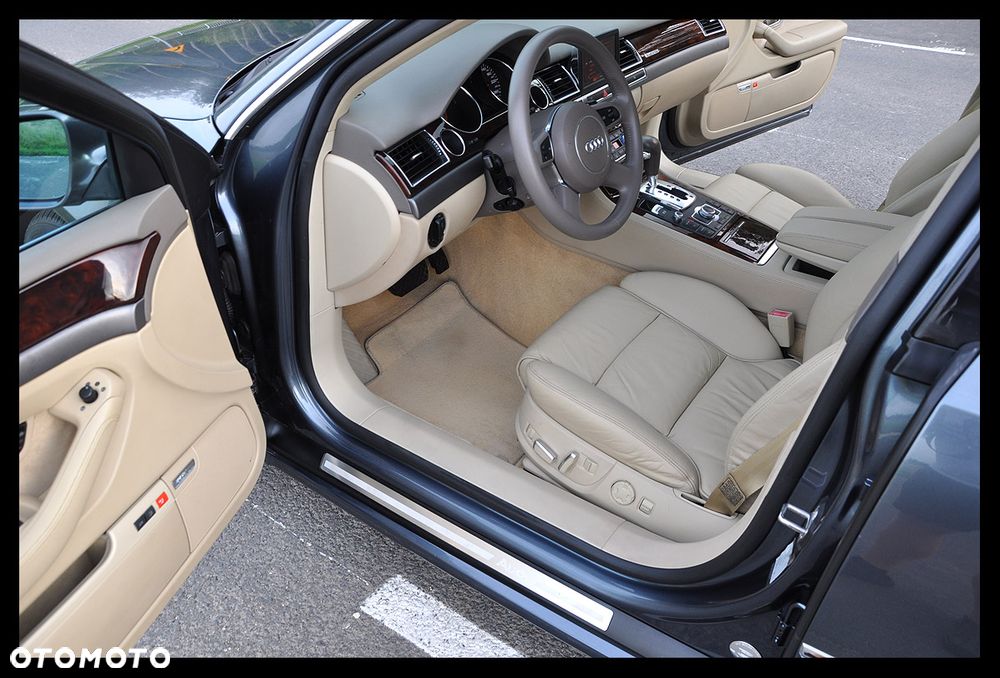 Audi A8 - 32