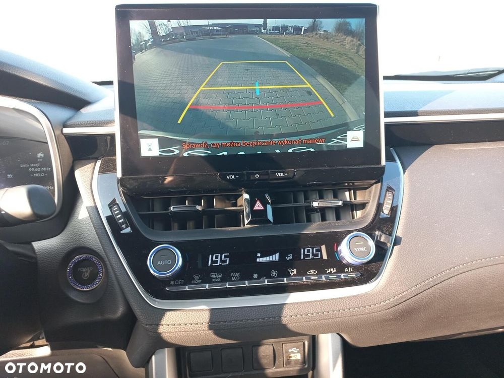 Toyota Corolla Cross 2.0 Hybrid Comfort - 19