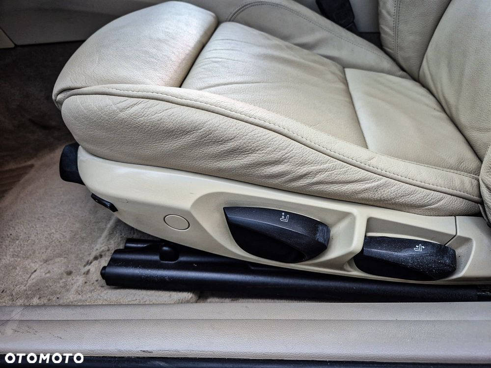 BMW Seria 3 - 35
