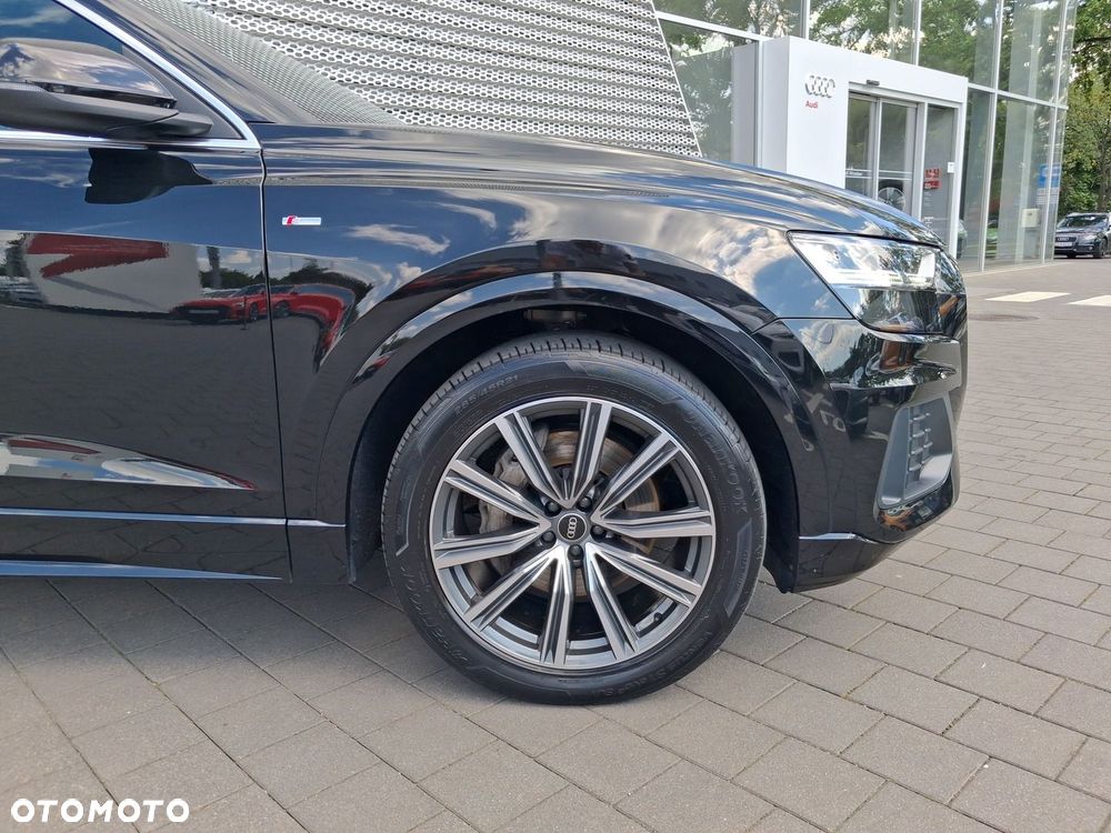 Audi Q8 - 25
