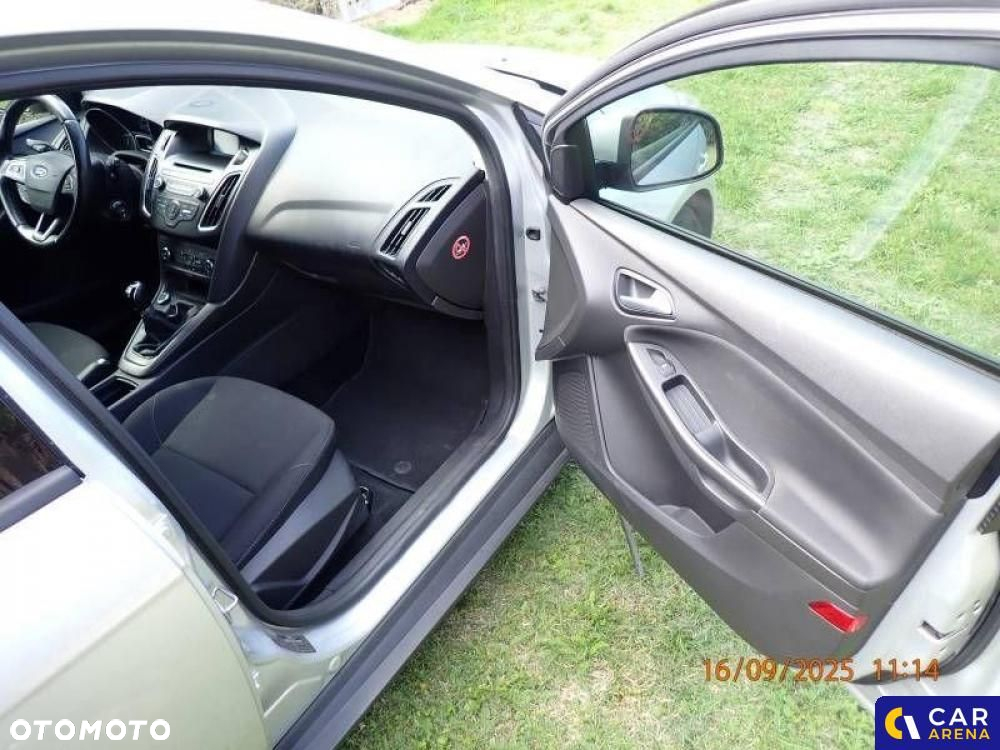Ford Focus 1.6 Trend - 22