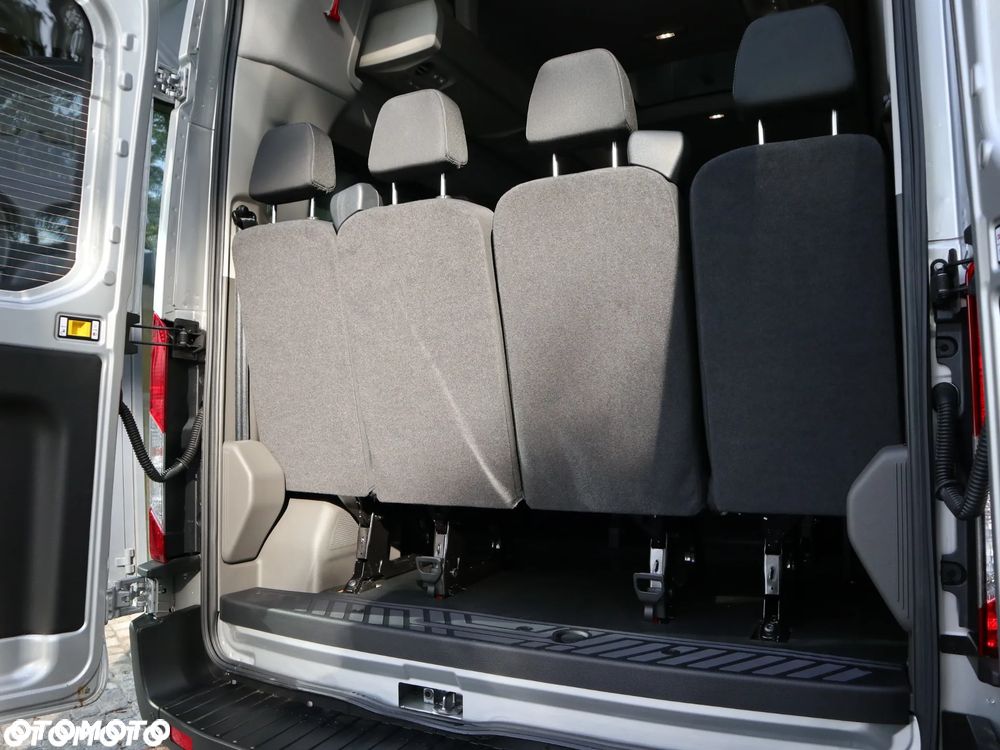 Ford Transit Autobus 18 miejsc - 10